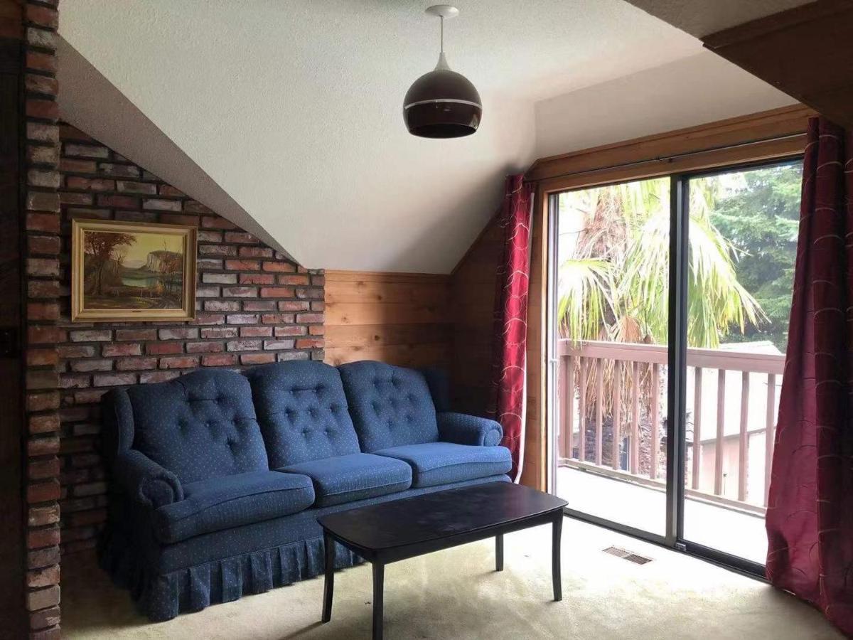 Jason House - Immaculate Suites In A Quiet Seaside Neighbourhood Near Uvic ビクトリア エクステリア 写真