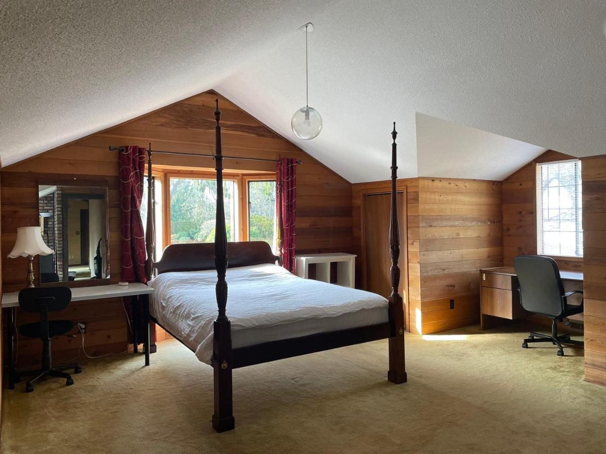 Jason House - Immaculate Suites In A Quiet Seaside Neighbourhood Near Uvic ビクトリア エクステリア 写真
