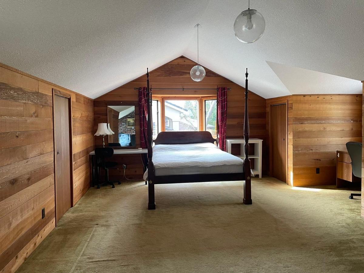 Jason House - Immaculate Suites In A Quiet Seaside Neighbourhood Near Uvic ビクトリア エクステリア 写真